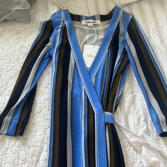 Diane Von Furstenberg (DVF) Wrap dress - Picture 1 of 5